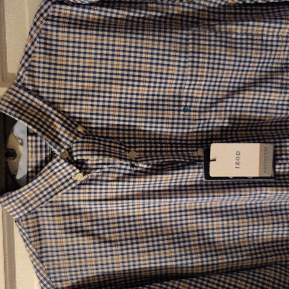 Men's plaid LS Izod Shirt